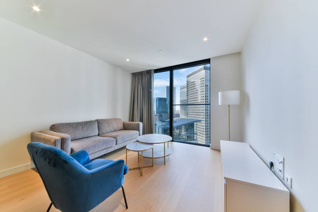 LUXURIOUS 1-BED IN HAMPTON TOWER, CANARY WHARF - STUNNING VIEWS E FIVE-STAR AMENITIES.