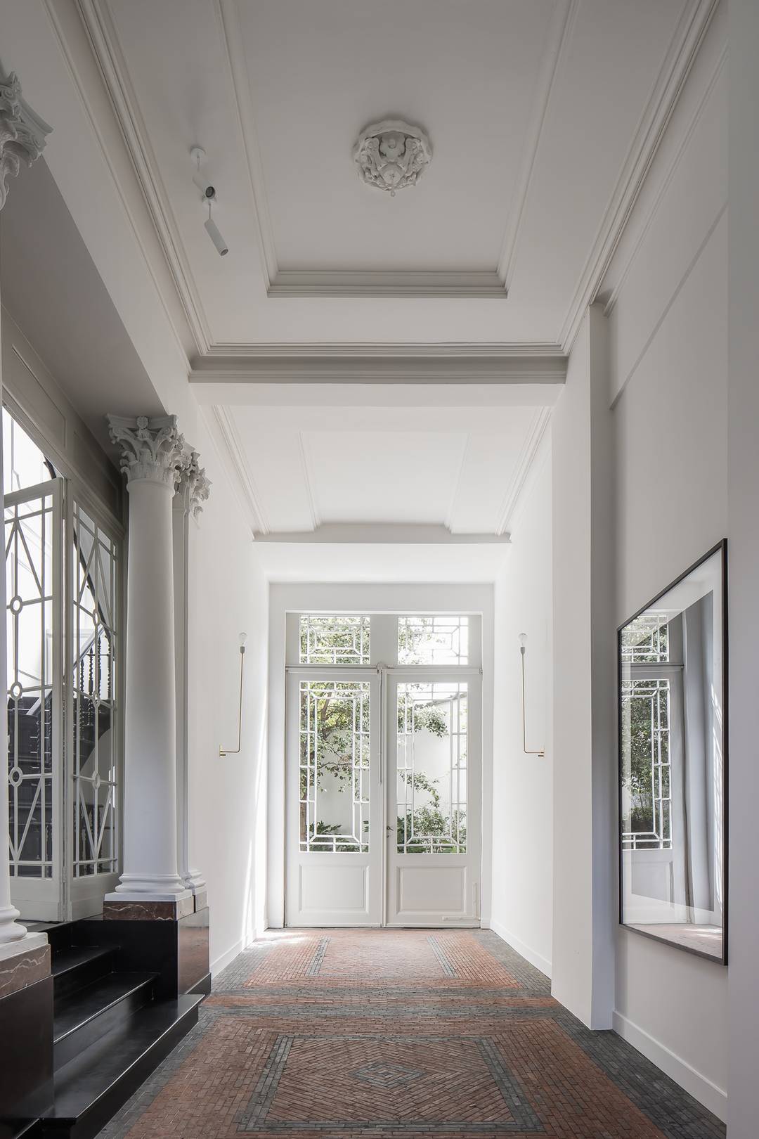 Unique city residence with an unparalleled level of finishing and a majestic appearance