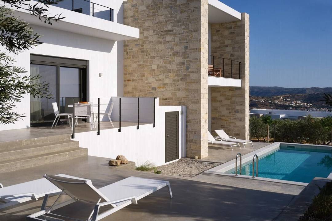 Luxury Villa with Amazing Sea & Mountain Views