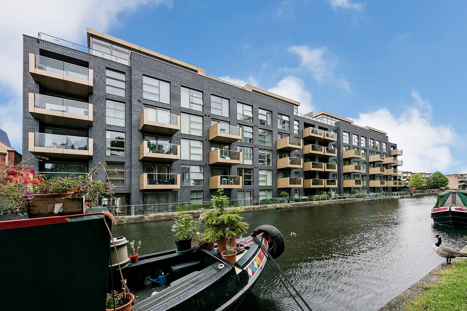 Waterfront Apartments, 82 Amberley Road, London, W9