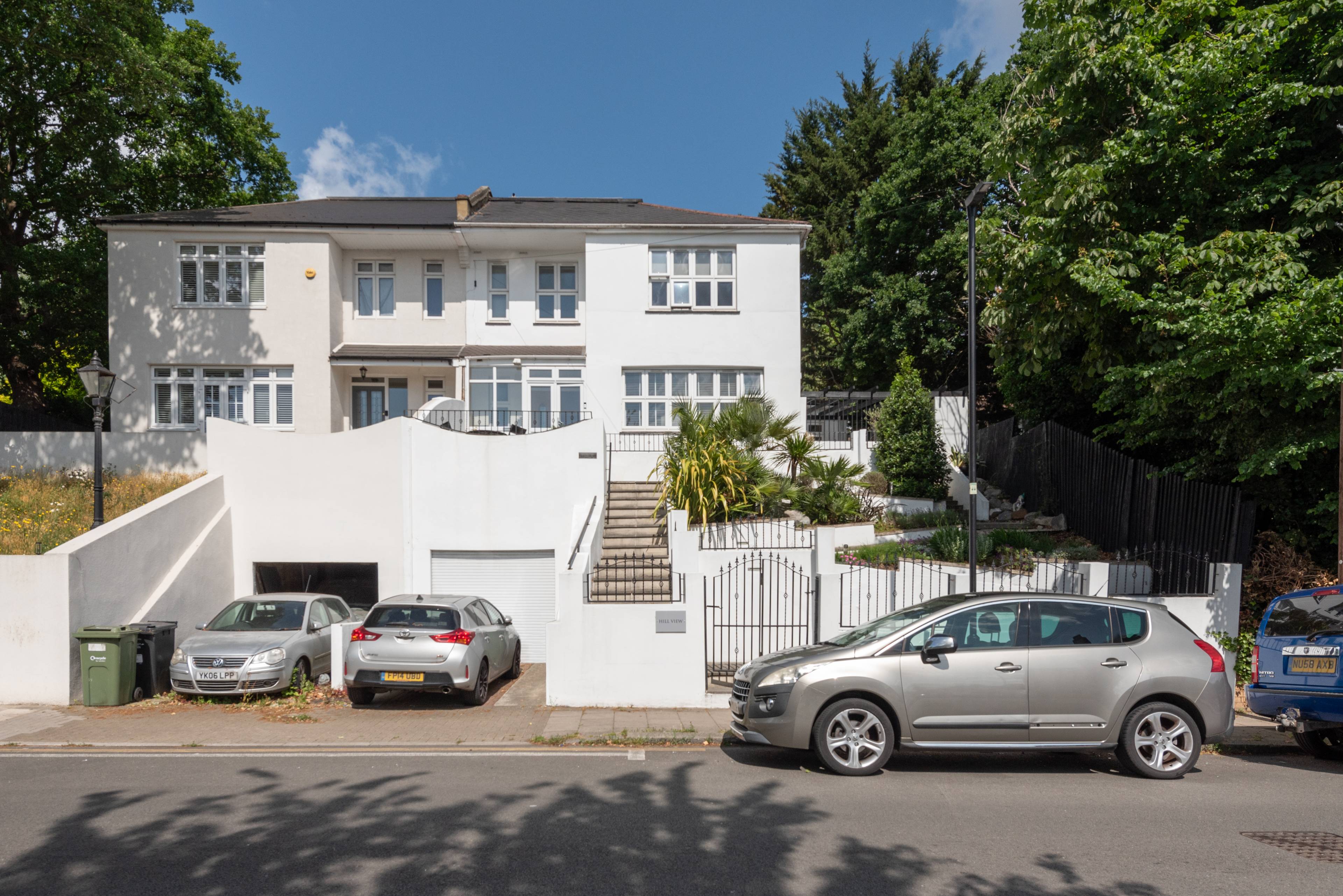 Distinctive 5-bedroom residence in heart of Tulse Hill