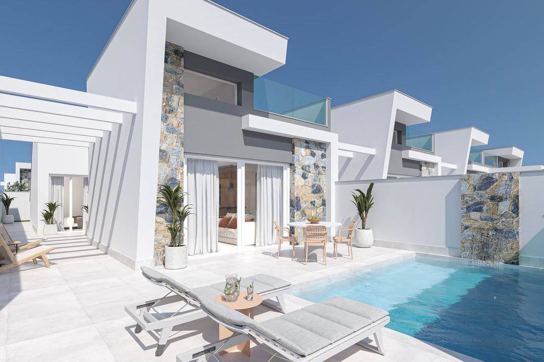 Modern New Construction Villas in Los Alcázares
