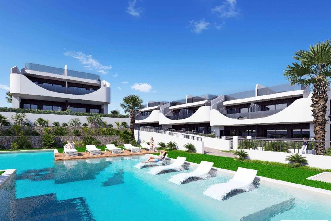 Bungalows of New Construction in San Miguel de Salinas - Nature, Golf and Comfort