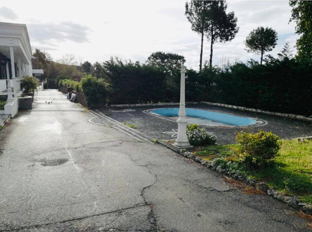 Commercial Property in the Vesuvius National Park, Italy