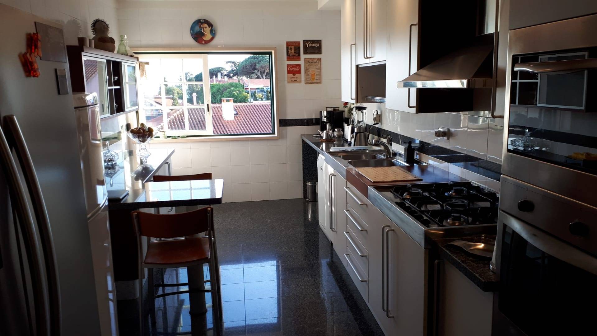 3BDRM Luxury Apartment | Monte Estoril | Garage for 2 Cars | Indoor Pool