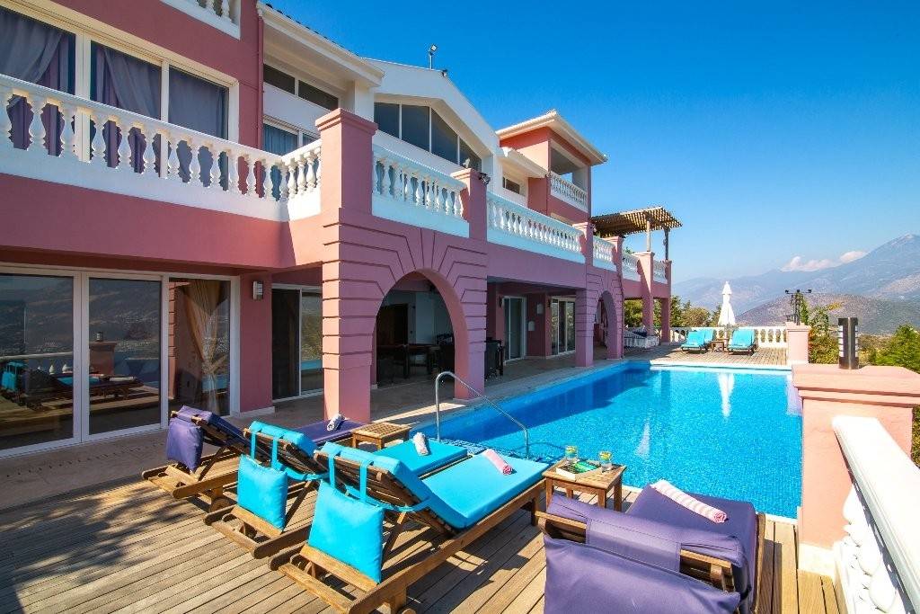 Spectacular Mediterranean Mansion with 6 Bedrooms, Heliport, and Expansive Sea Views - Kas, Antalya