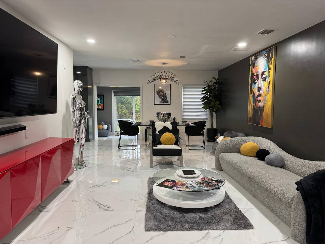 EXCLUSIVE OFF MARKET - BUENA VISTA BEAUTY