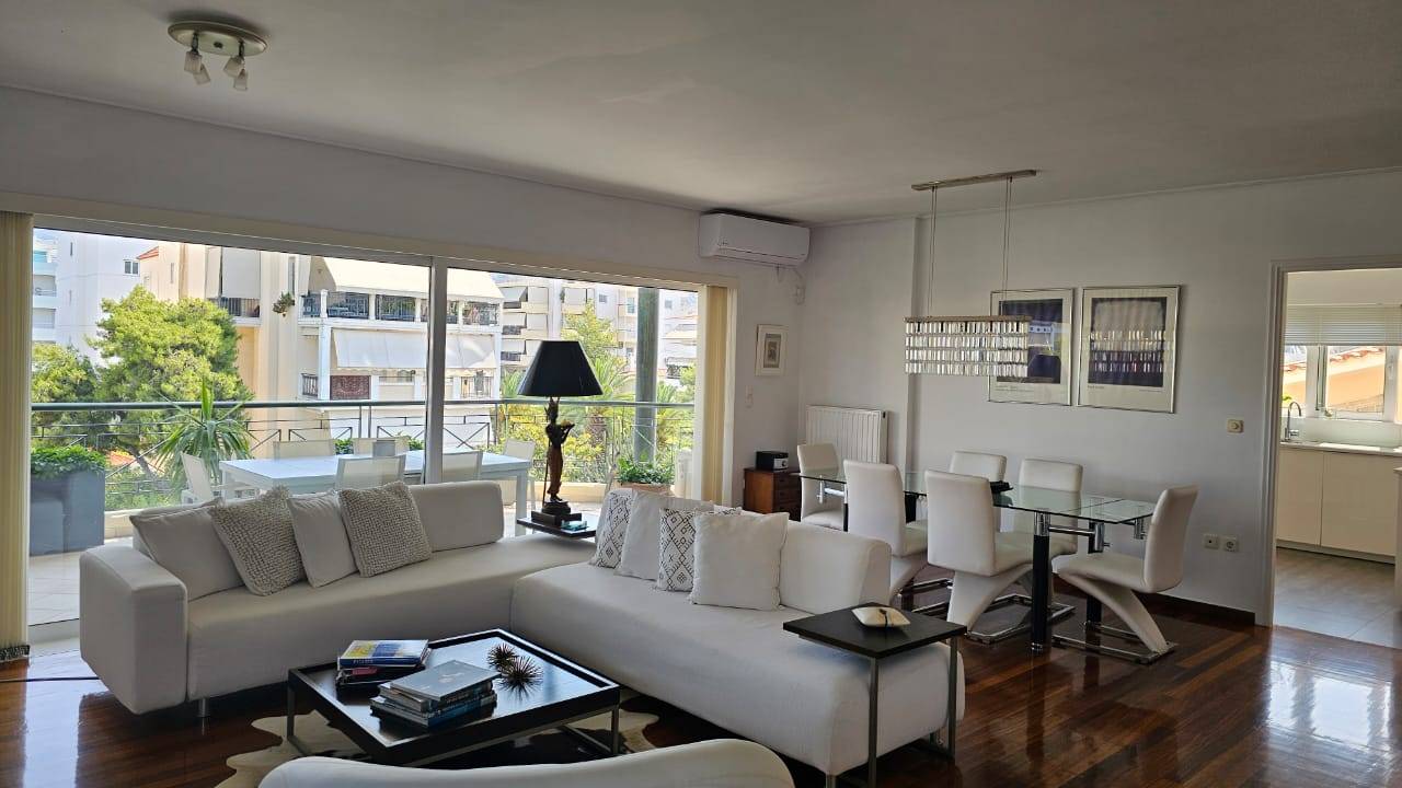Elegant 3-Bedroom Whole-Floor Apartment with Sea & Mountain Views – Golf, Glyfada