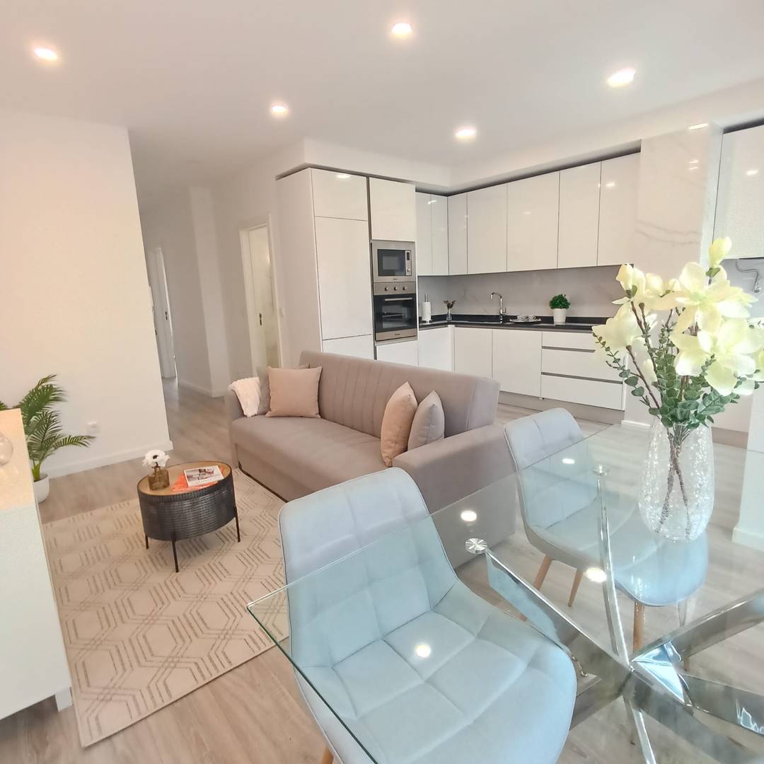 3-Bedroom Apartment in Benfica