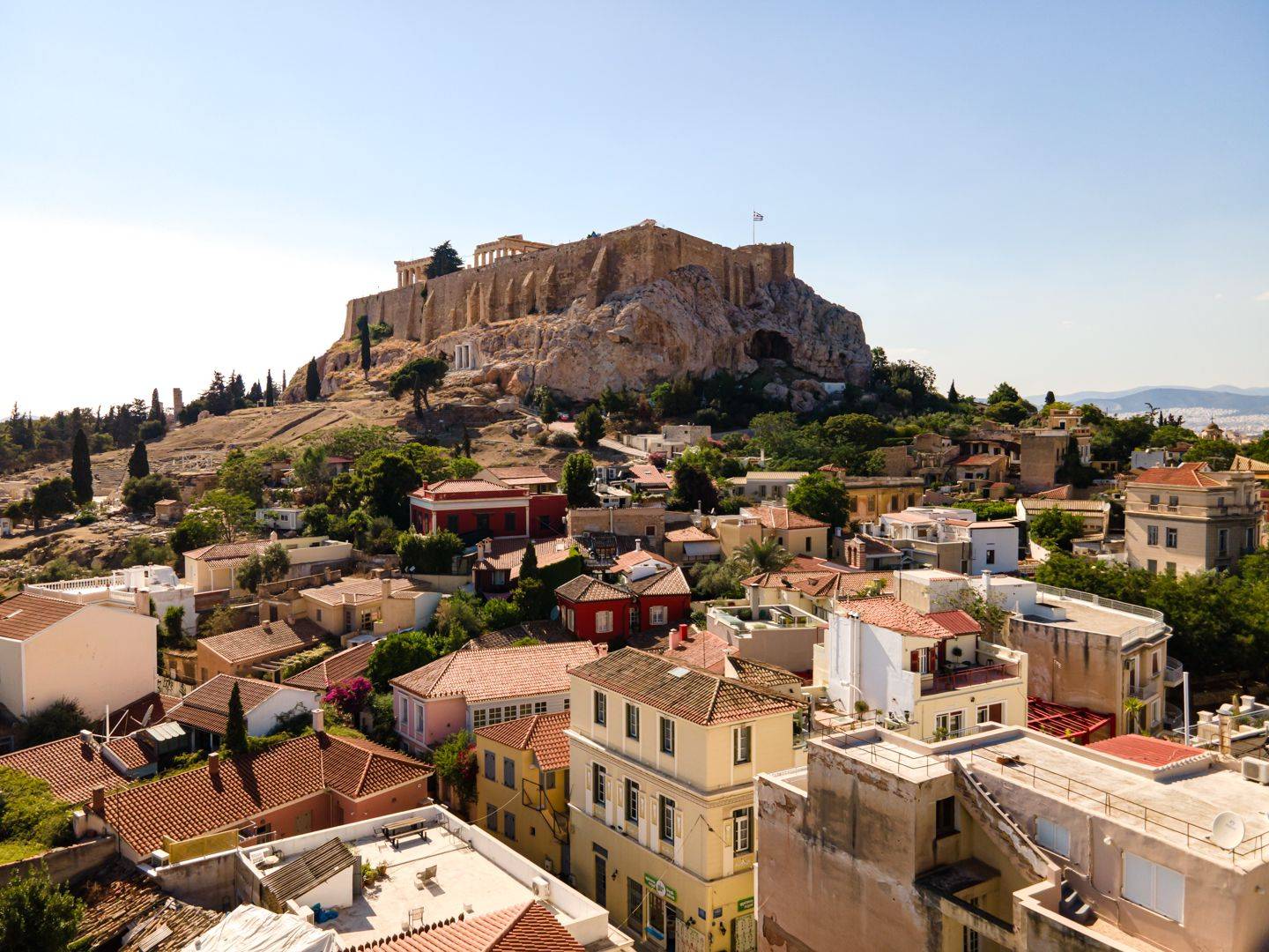 MASTERPIECE BENEATH THE ACROPOLIS FOOTHILLS - 20th Century Historical & Preserved Town-House in Plaka