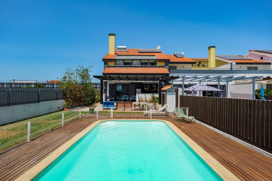 Modern  Villa | Close To Nature and River | 5 Rooms | Private Pool |