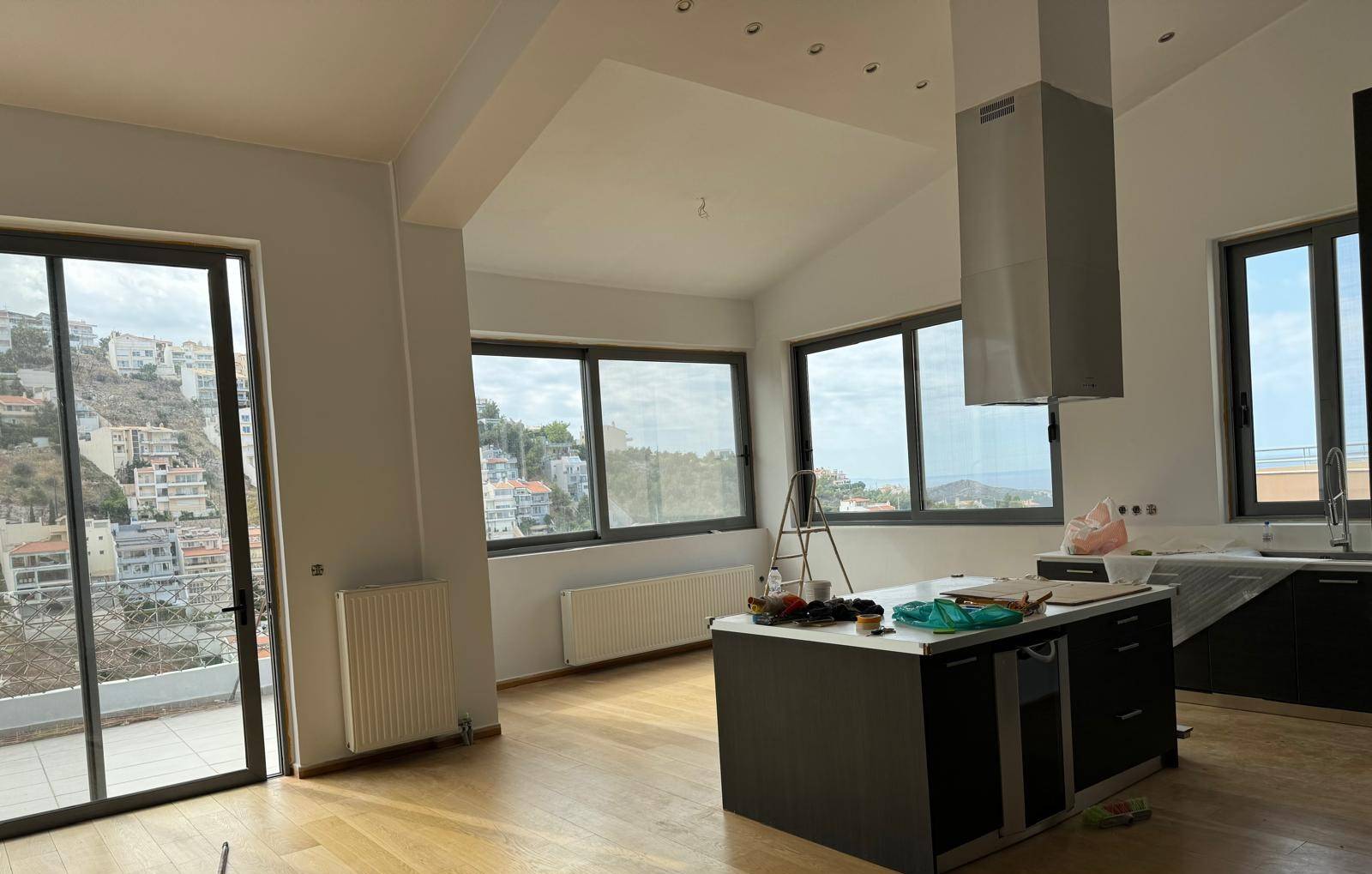 PANORAMA VOULA 175 sqm Loft-style maisonette plus 60 sqm Independent Apartment