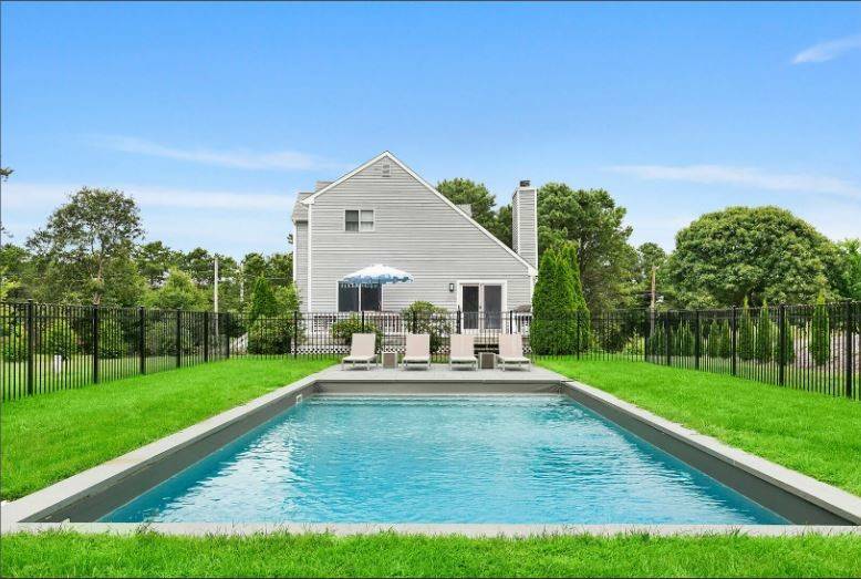 Charming and Completely Renovated Southampton Home!!