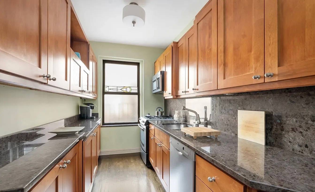 Stunning Pre-War 1-Bedroom Coop in Midtown West!