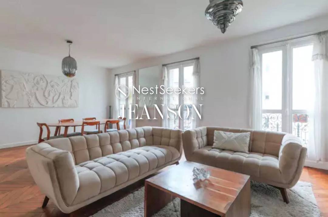 Paris 9th Arrondissement – ​​RARE AND PRESTIGIOUS Apartment
