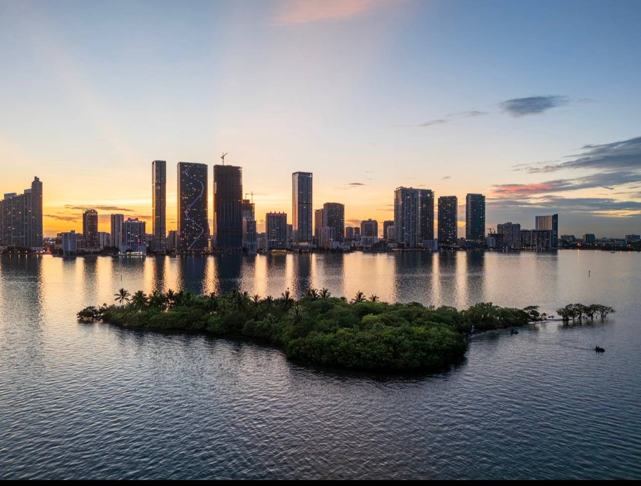 Iconic Miami Bayfront Sky Residence Offered at 4.1+ M Crypto Accepted | Sky-High Sophistication: 4 Bedrooms + Office, 5.5 Baths, 2,813 Sq. Ft., 293 Sq. Ft. Balcony  | Live Above It All at Aria Reserve with Panoramic Ocean Views and Elegance