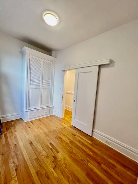 Prime Location Top of the line North Slope 3 beds 2 bath