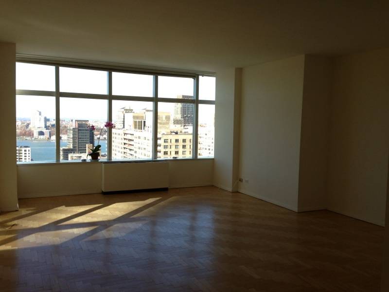 UPPER WEST SIDE, BRIGHT HIGH FLOOR- LARGE ONE BED 1.5 BATH  CONDO RENTAL