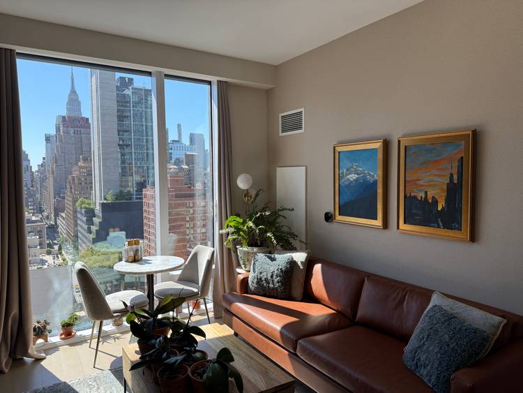 Corner 1 BR at The Set with Hotel Like Amenities-Furnished