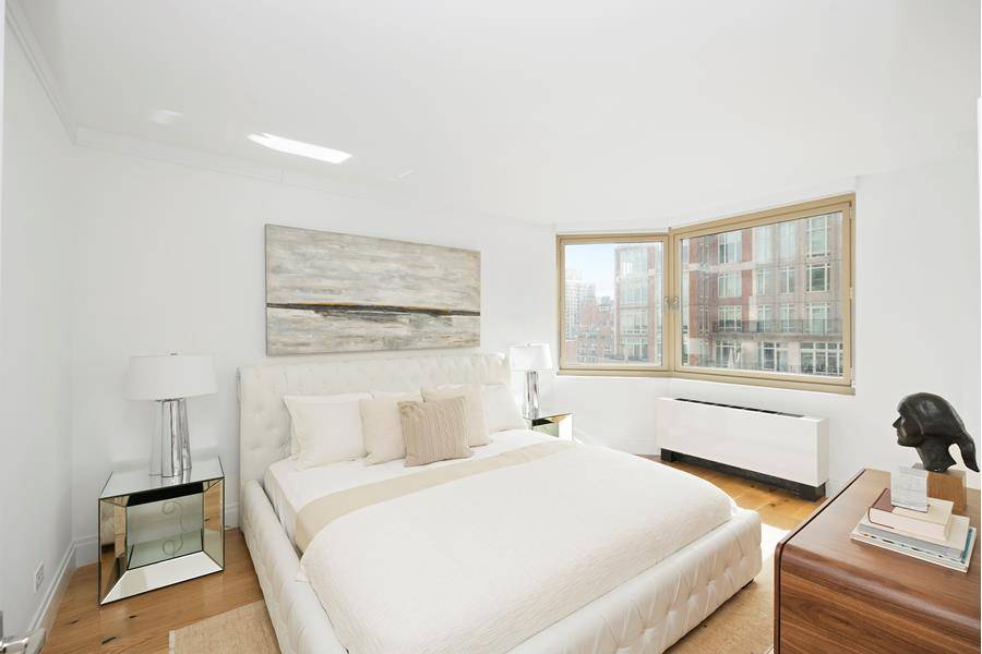 CRAZY BRIGHT 3 BED/1.5 BATH