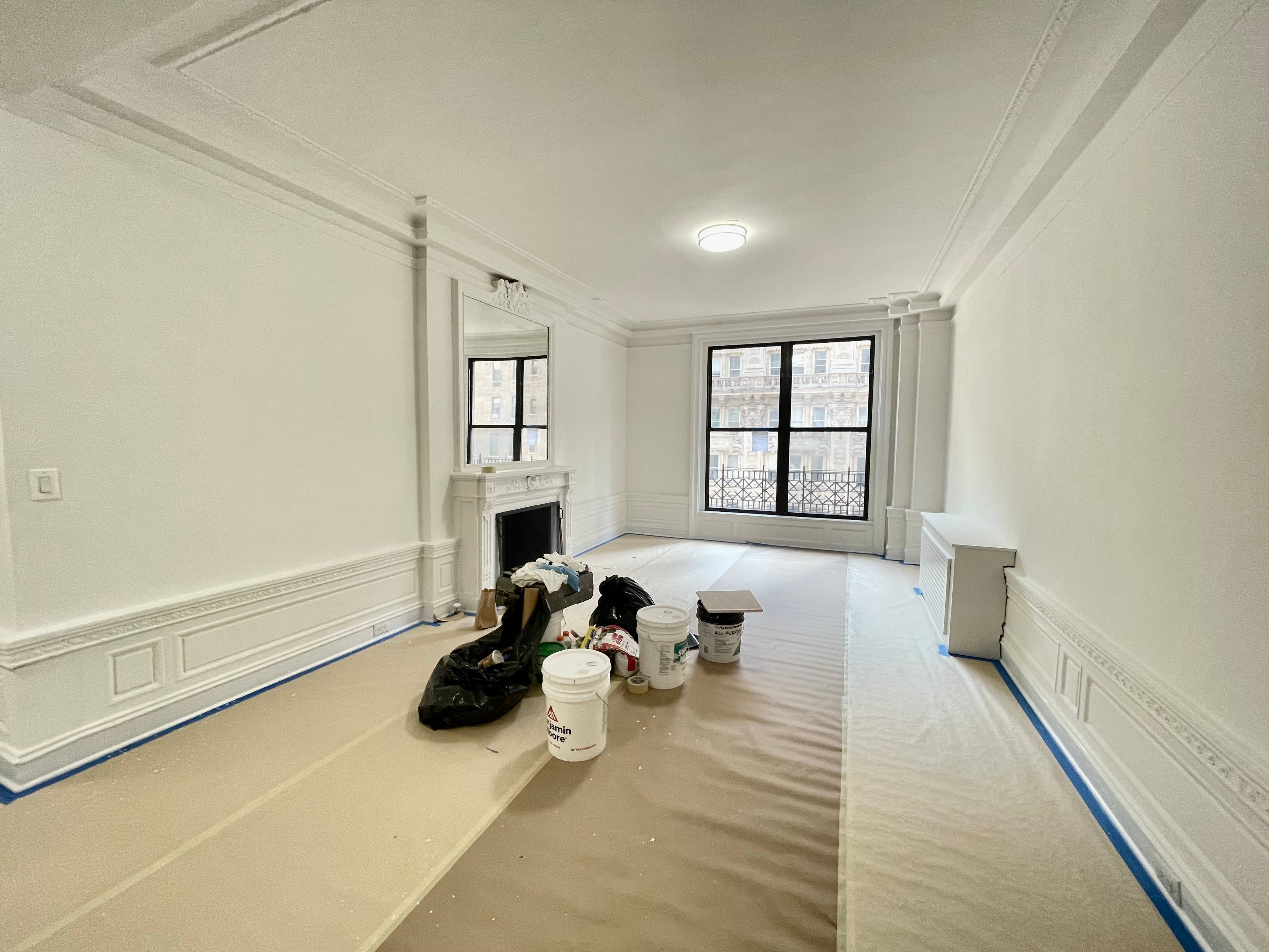 Massave prewar renovated three bedroom residence