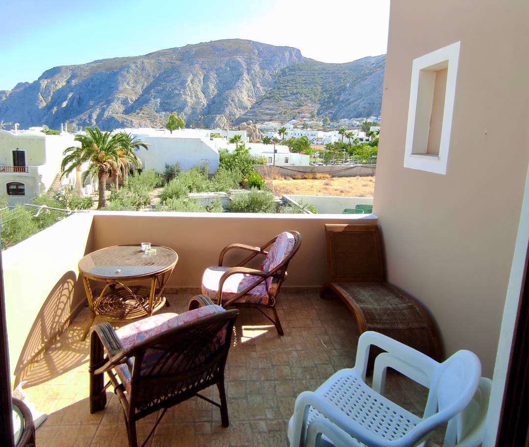 3-Level Villa in Santorini, Kamari Beach Area