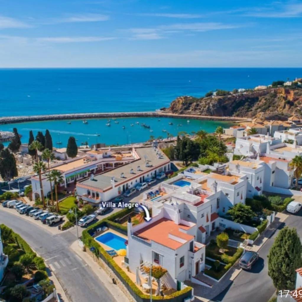 4 Bedrooms Townhouse with gardens by the Beach in  Algarve