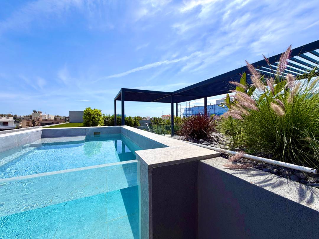 2-level luxurious 151 sqm Penthouse Maisonette 4th & 5th floor