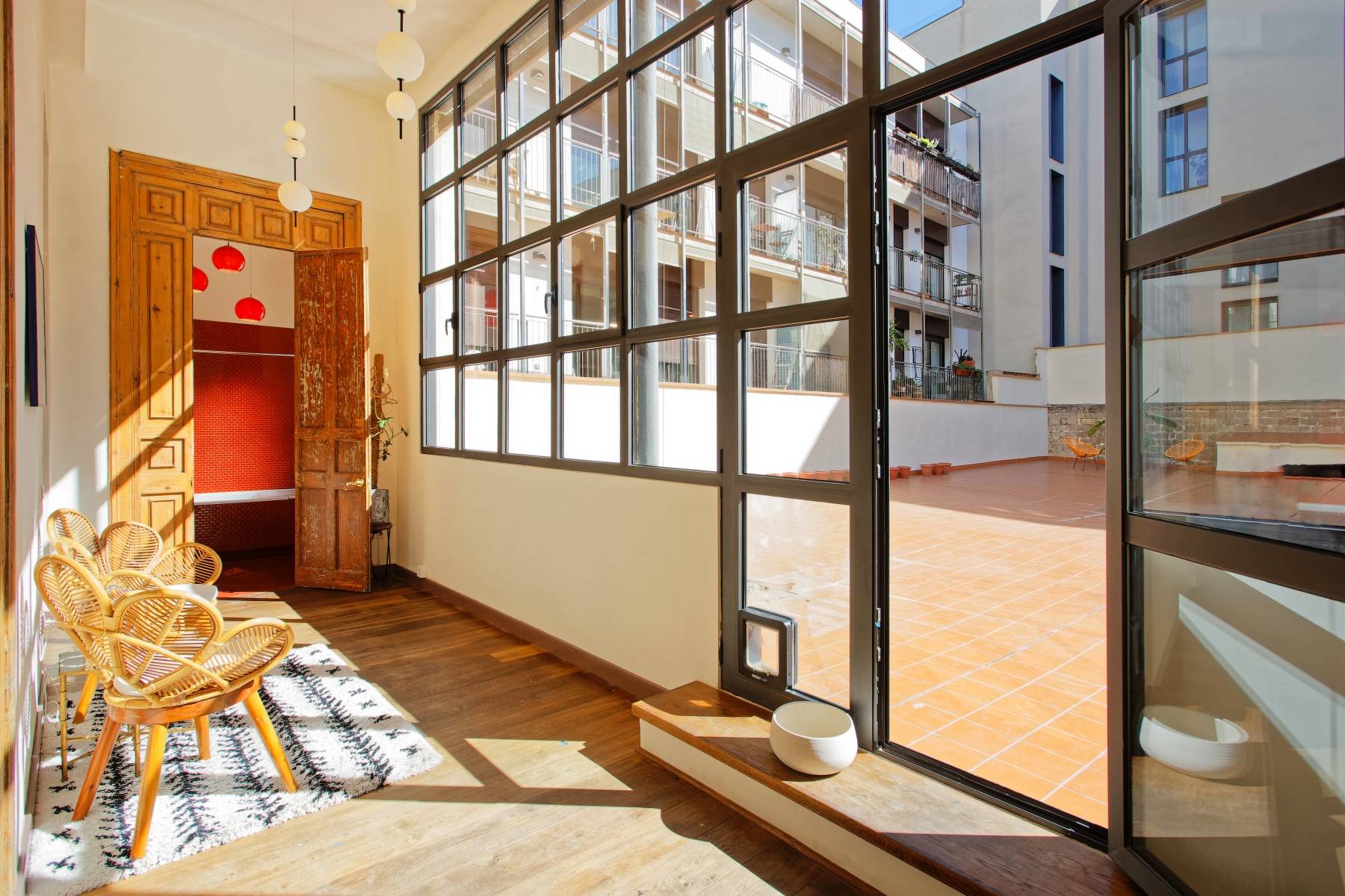 Spectacular Apartment with Large Terrace in the Heart of Barcelona