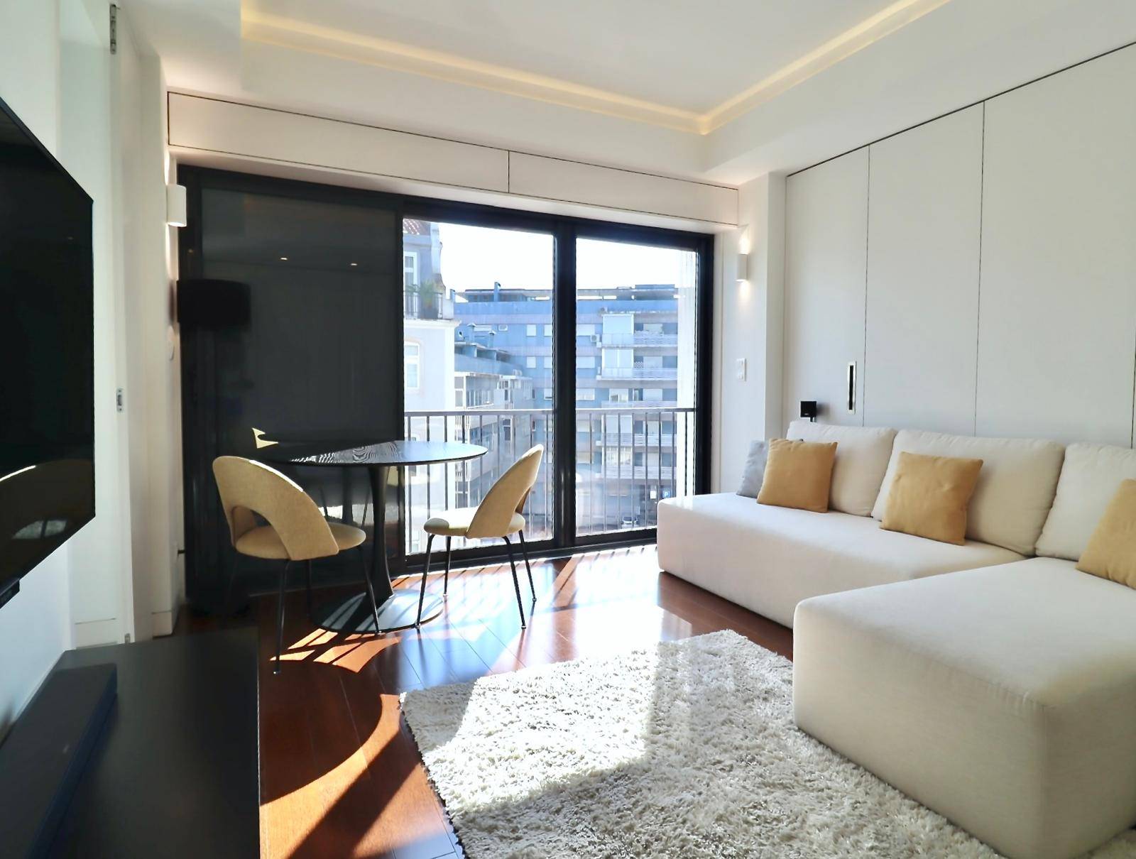 1-Bedroom Apartment with Parking and Premium Finishes  Fully furnished Avenidas Novas, Lisbon