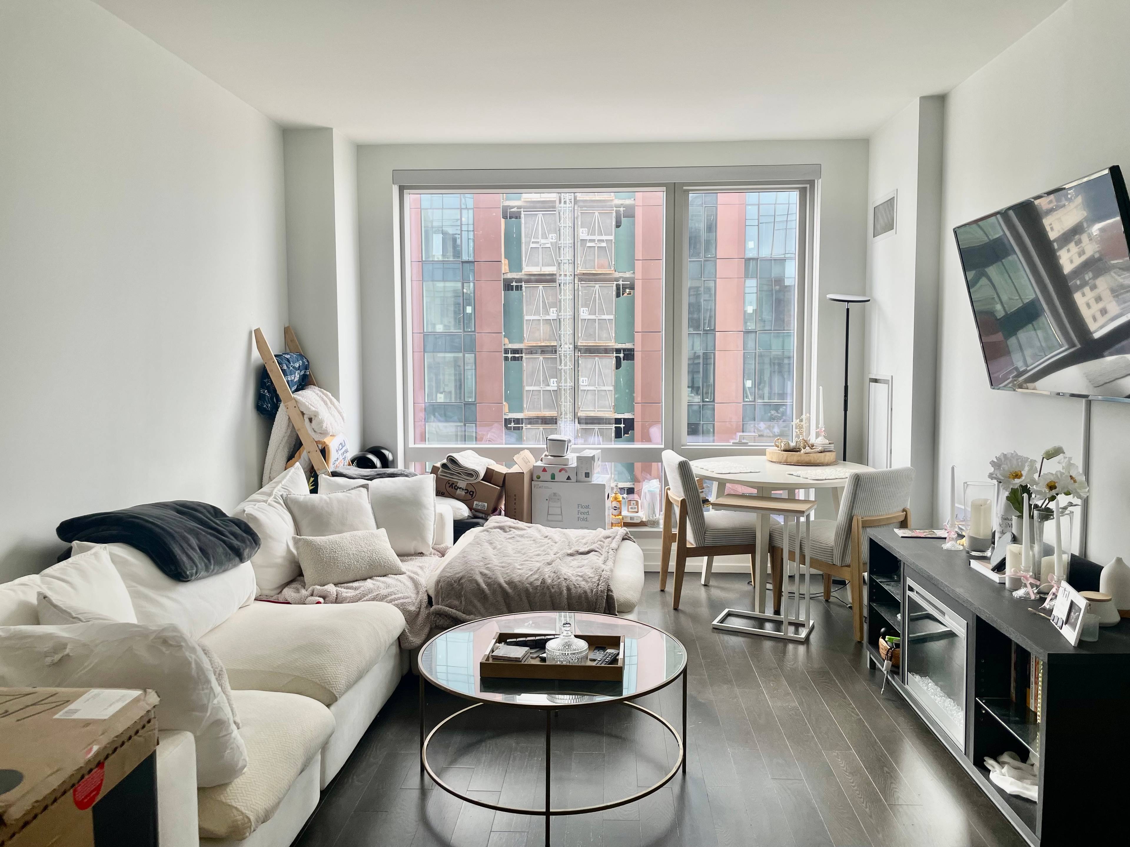 Short term One Bedroom Residence with option to renew