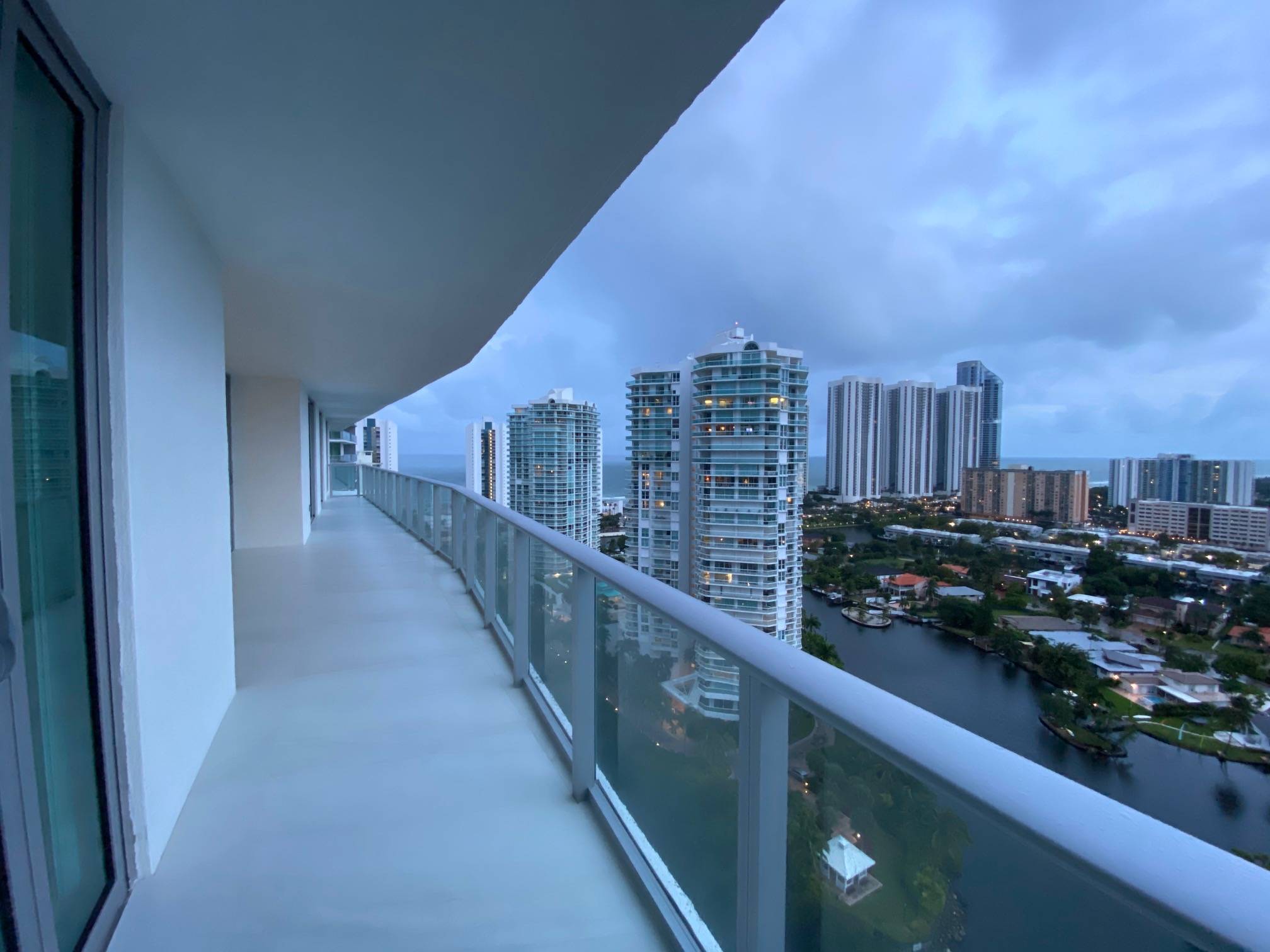 Parque Towers Combined Unit | 4Bedrooms / 4.5 Bathrooms | 3294 SQFT