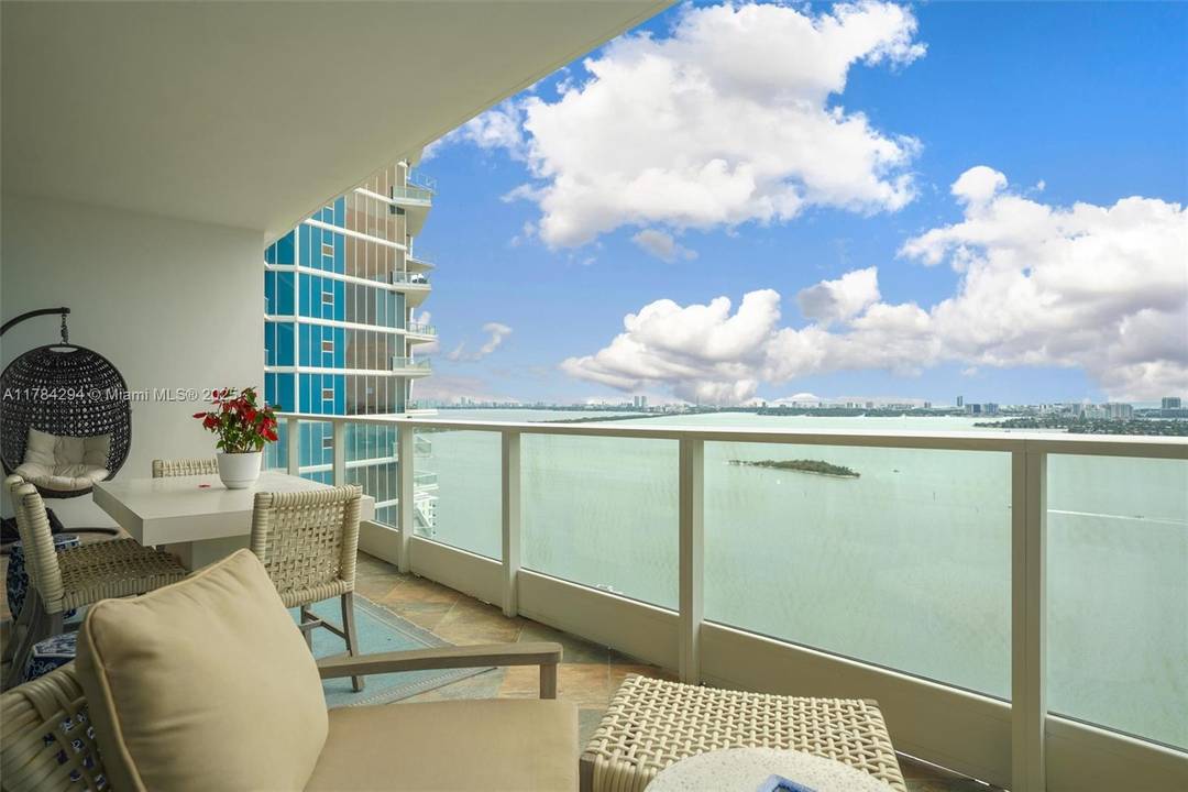 Luxury 2BD + Den Residence with Bay & Ocean Views | 6–12 Month Lease