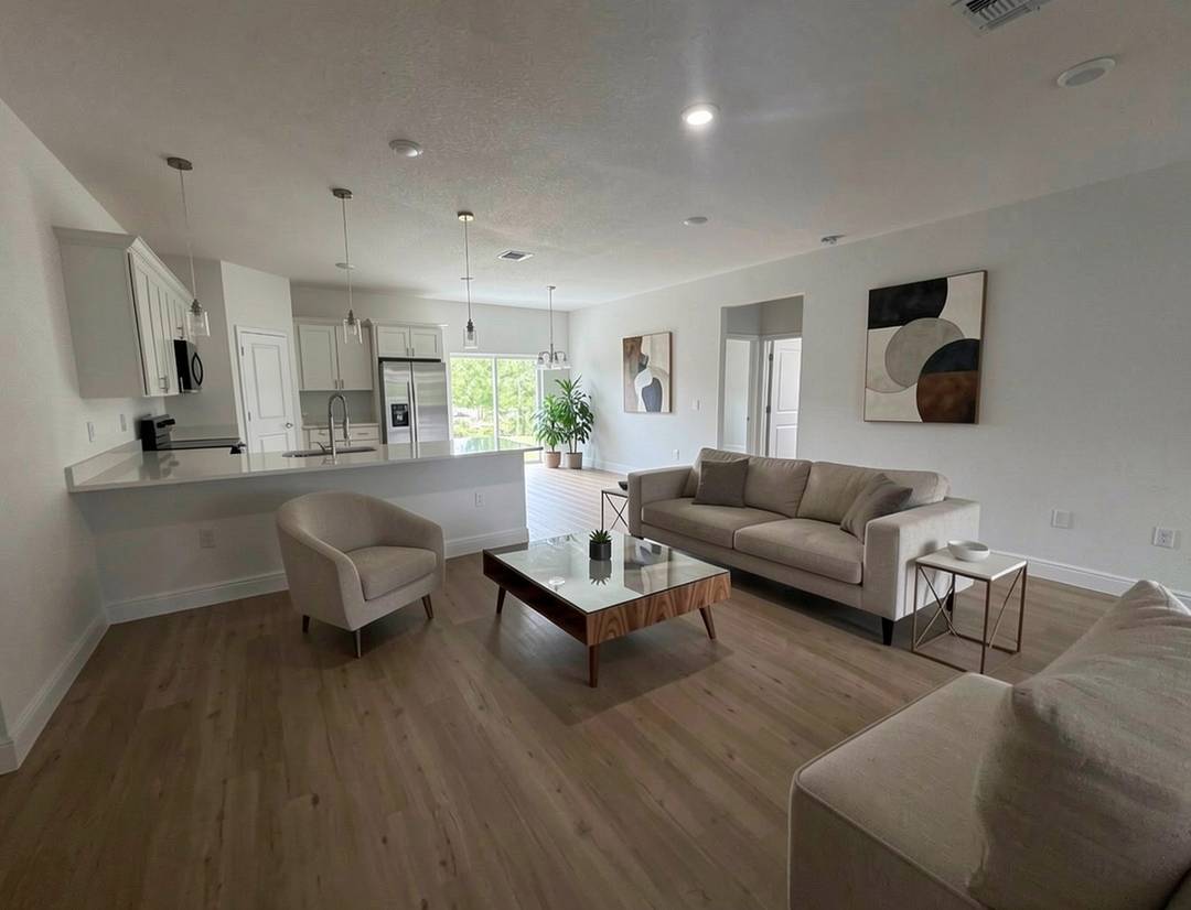 Modern Florida Living in the Heart of Dunnellon