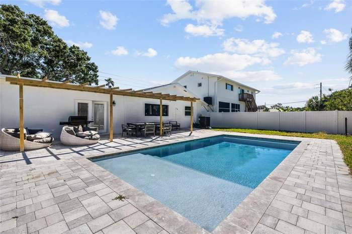 St. Petersburg Oasis , Five-Bedroom Residence Now Available for Rent