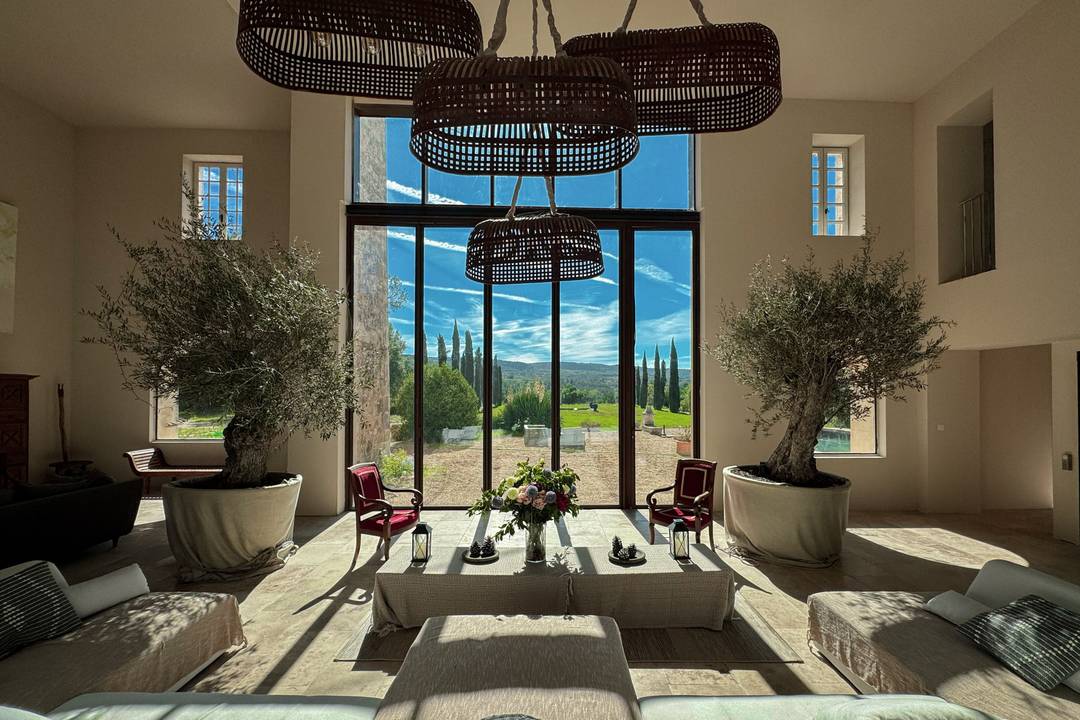 Private countryside bastide in the Provence Golden Triangle
