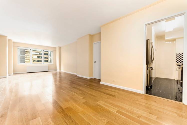 Elegant One-Bedroom Condo in Prestigious Tower 53, Steps from Central Park