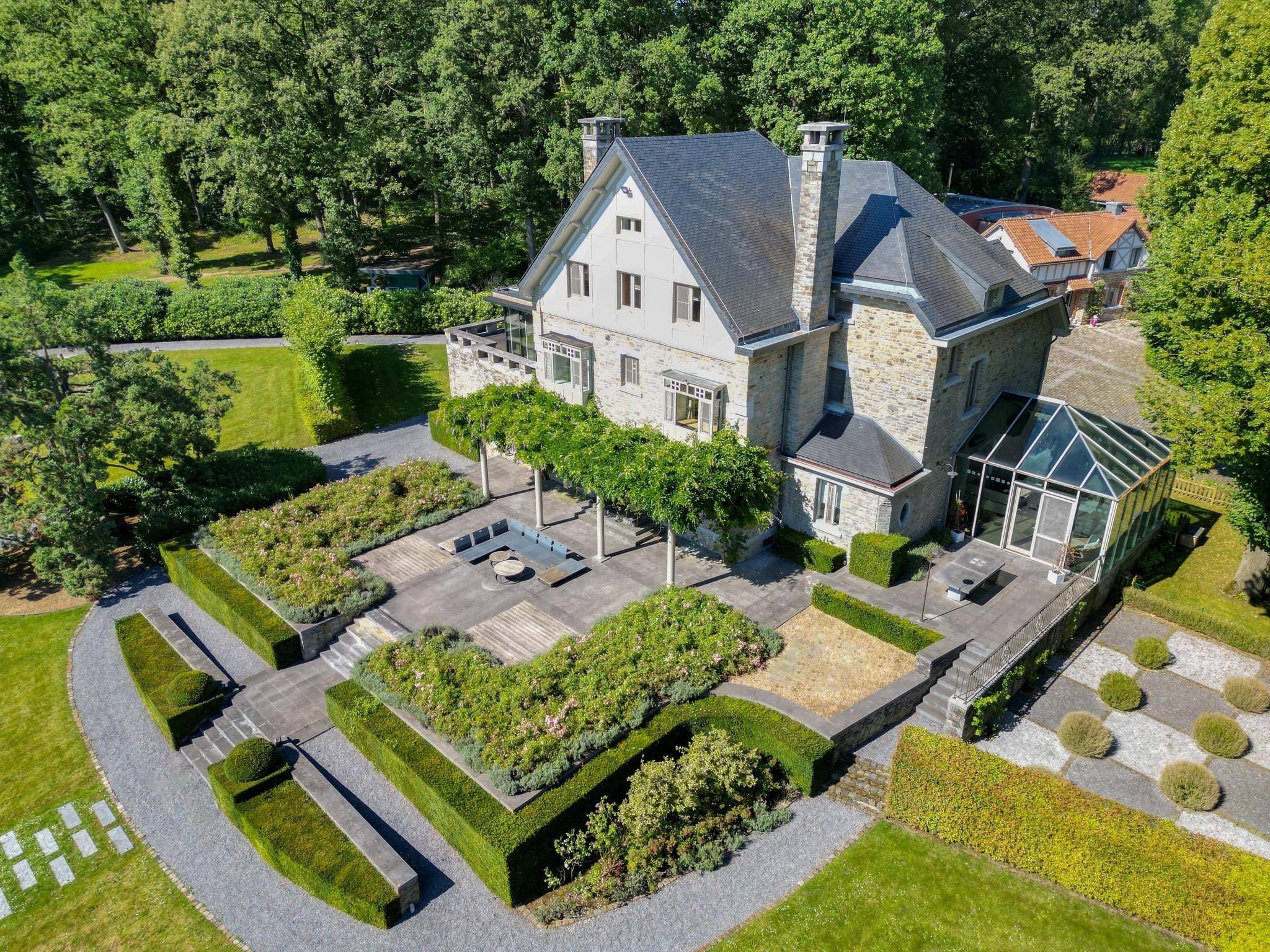 ULTRA LUXURY MANOR IN BELGIUM