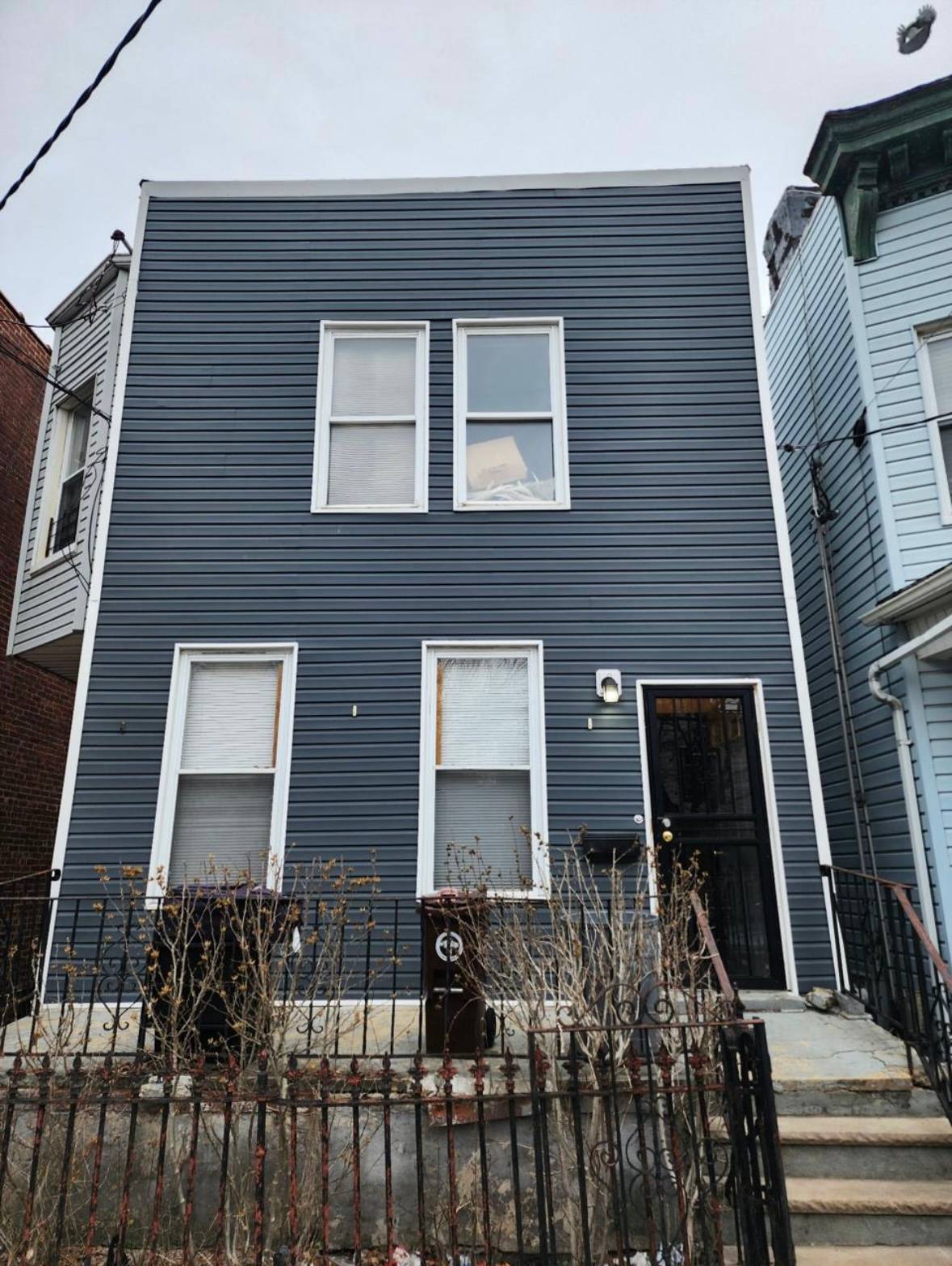 LEGAL 2-FAMILY OFF MARKET HOME IN MORRIS PARK!