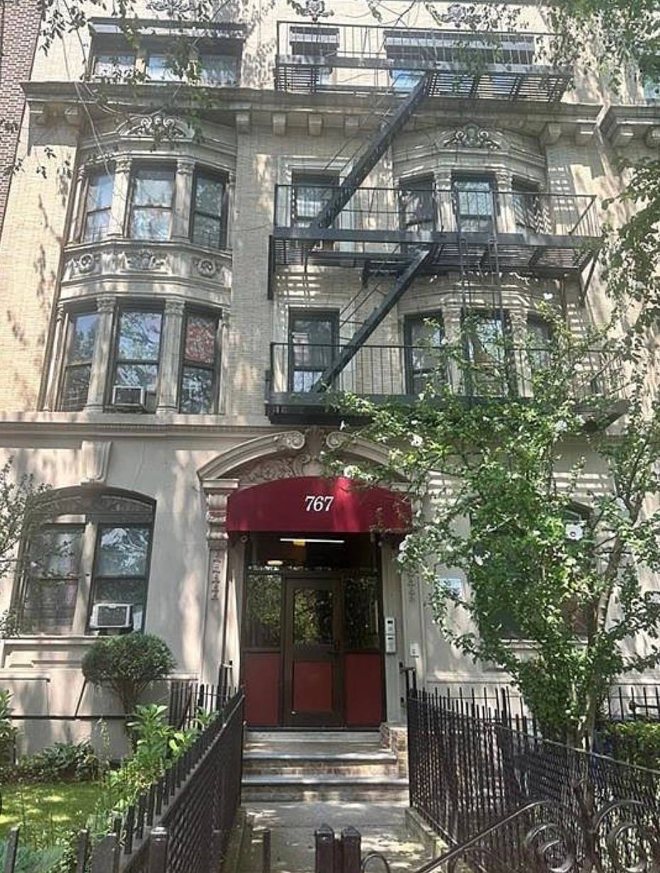 Co-Op in The Heart of Crown Heights, Brooklyn