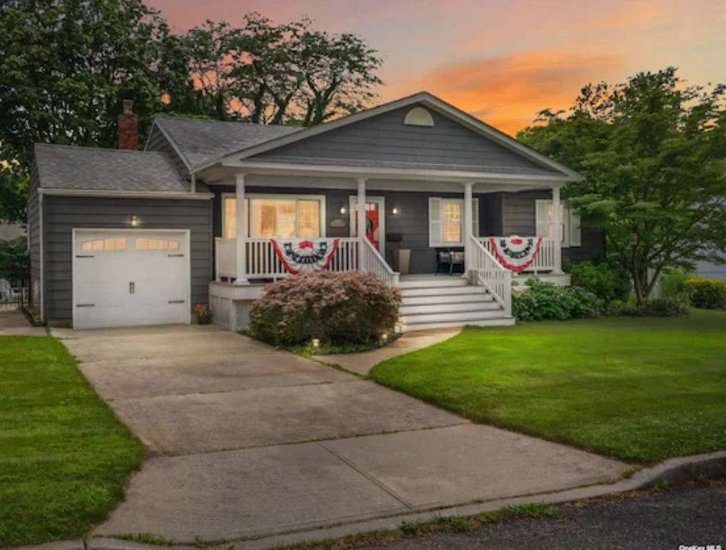 OFF MARKET KINGS PARK FULLY RENOVATED RANCH WITH BASEMENT!