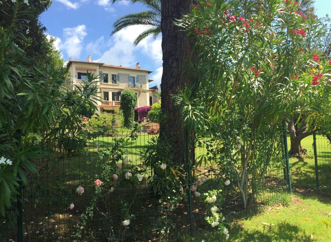 Exquisite 19th-Century Garden Residence | Sea Views & Private Oasis in Cannes