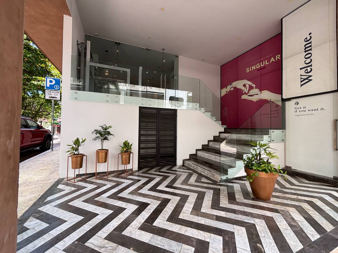 2 Bedroom Turn Key in Singular Joy, Playa del Carmen