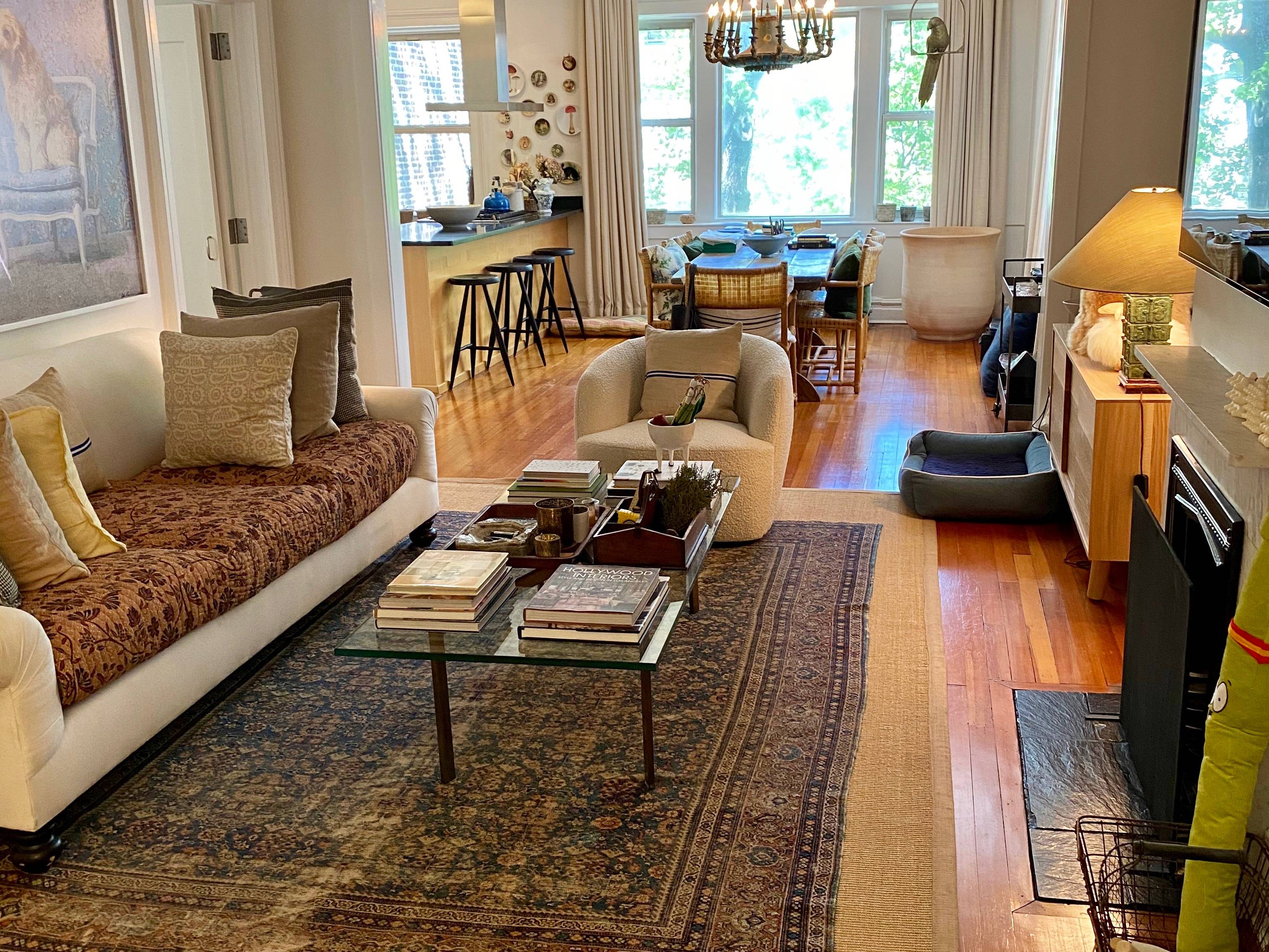 Private Elegant Village Townhouse Living - 2Bed