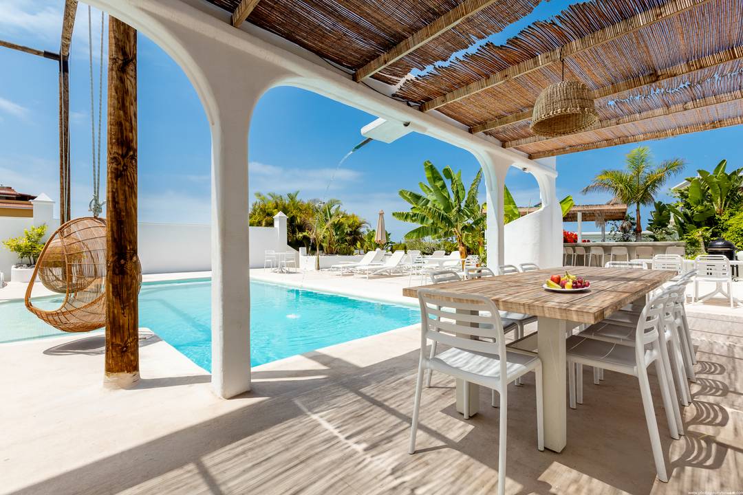 Exclusive Detached Villa in Tenerife with 7 Bedrooms, Private Pool & Outstanding Rental Potential