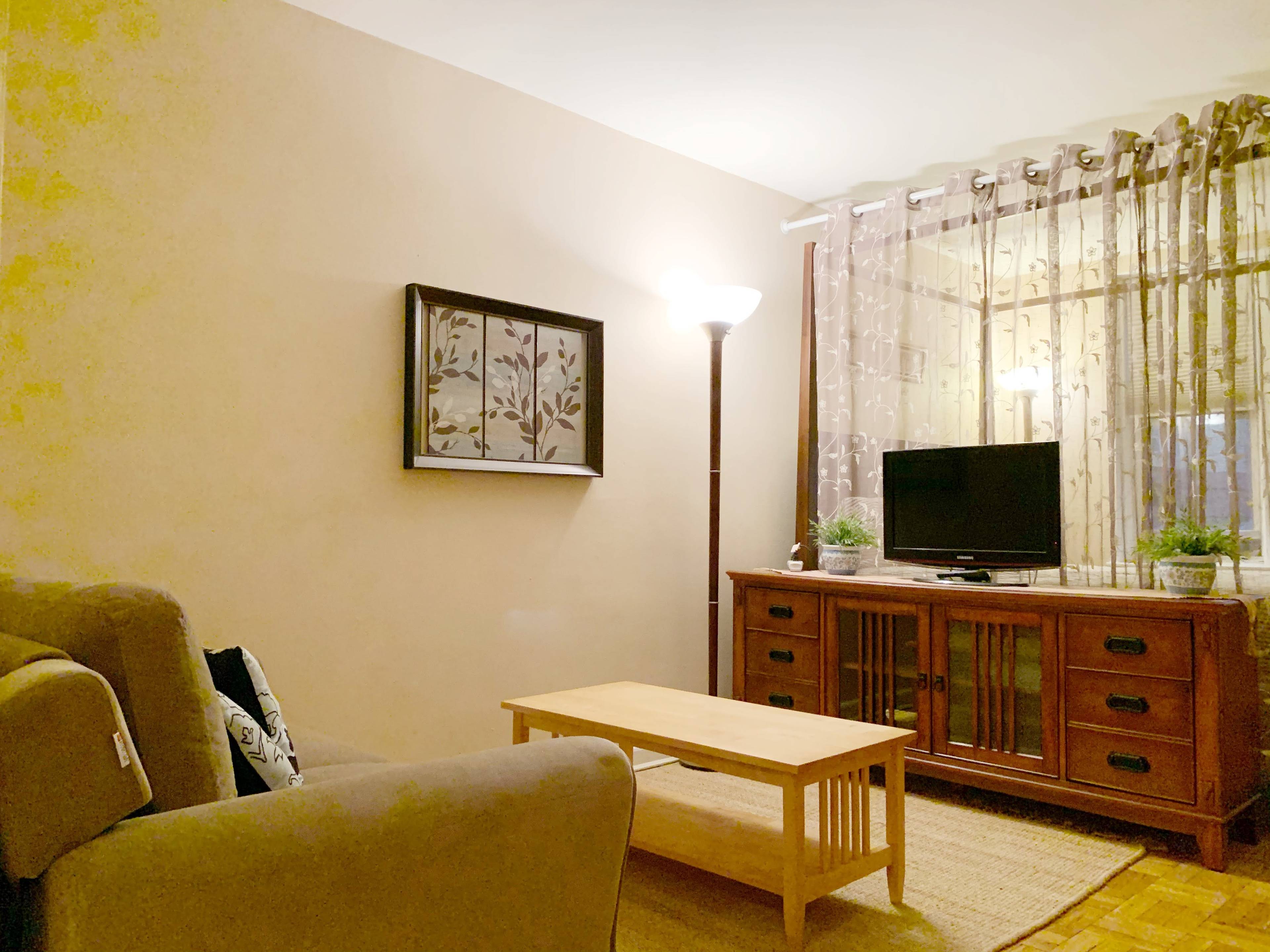 NO FEE! FURNISHED! Beautiful Upper East Side Studio