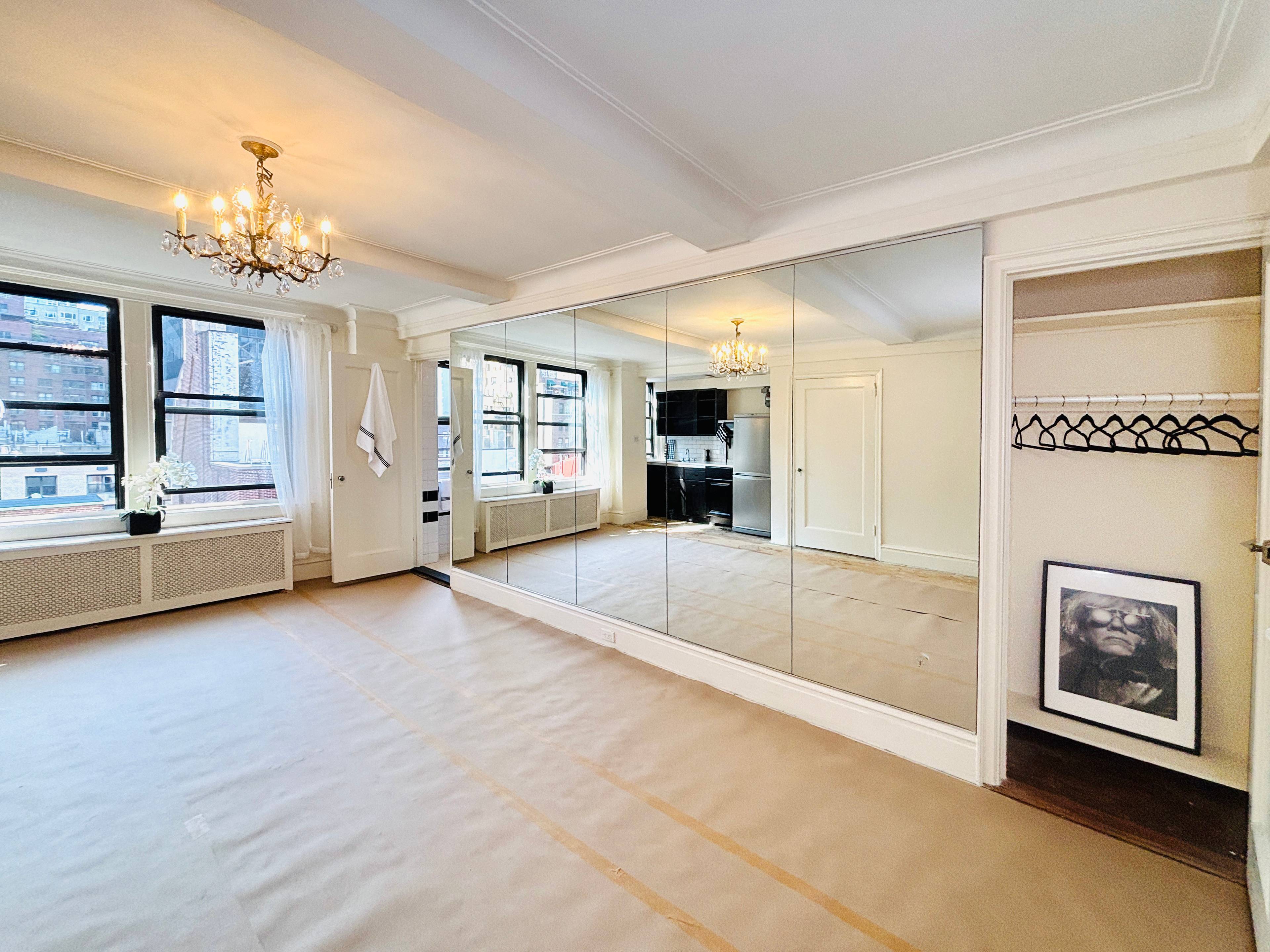 Old New York Studio/1 Bath Co-Op in Sutton Place