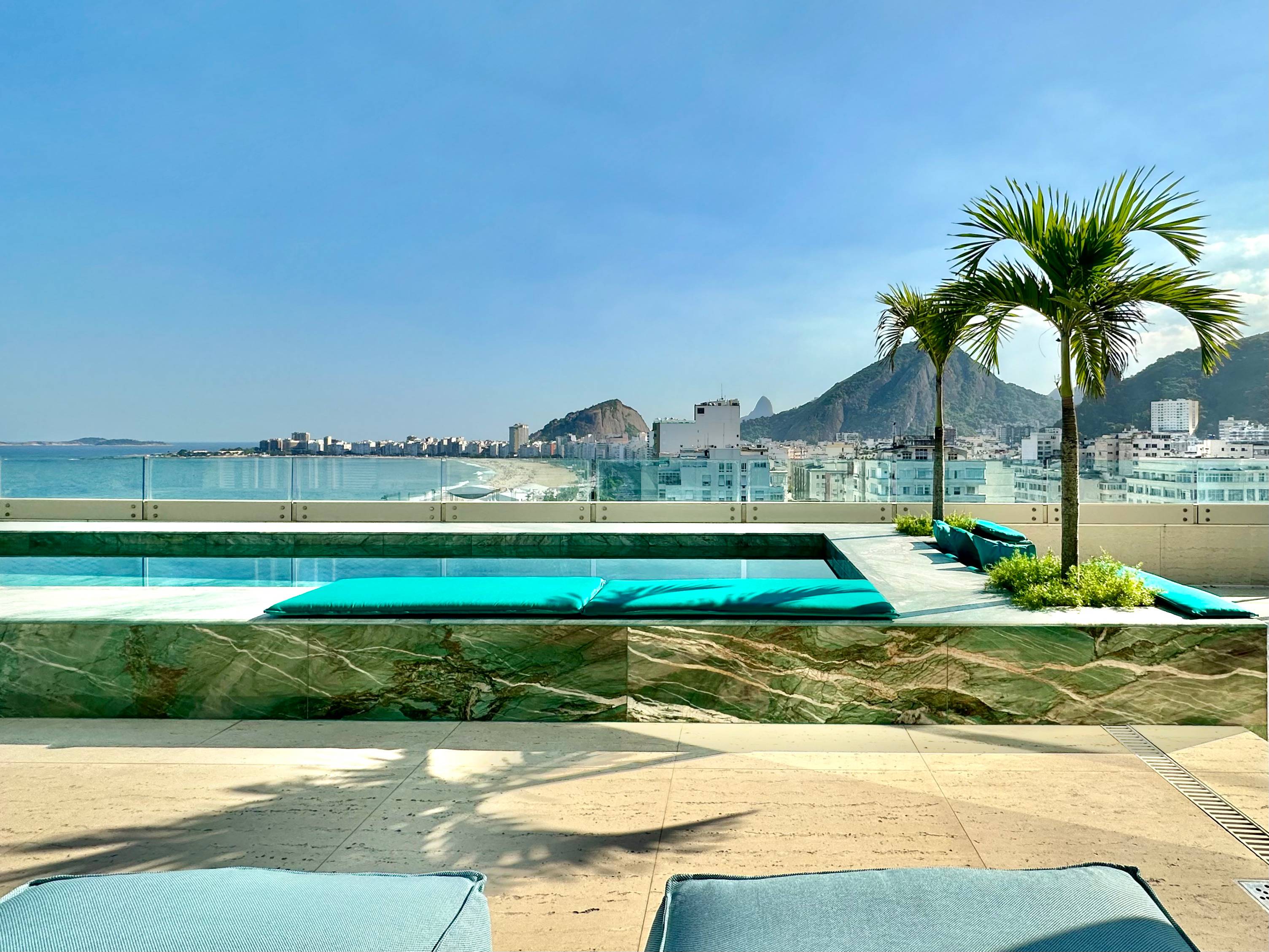 Luxury ocean view penthouse with 10 bedrooms on Copacabana beach