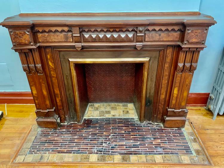 Wonderful Studio with original details