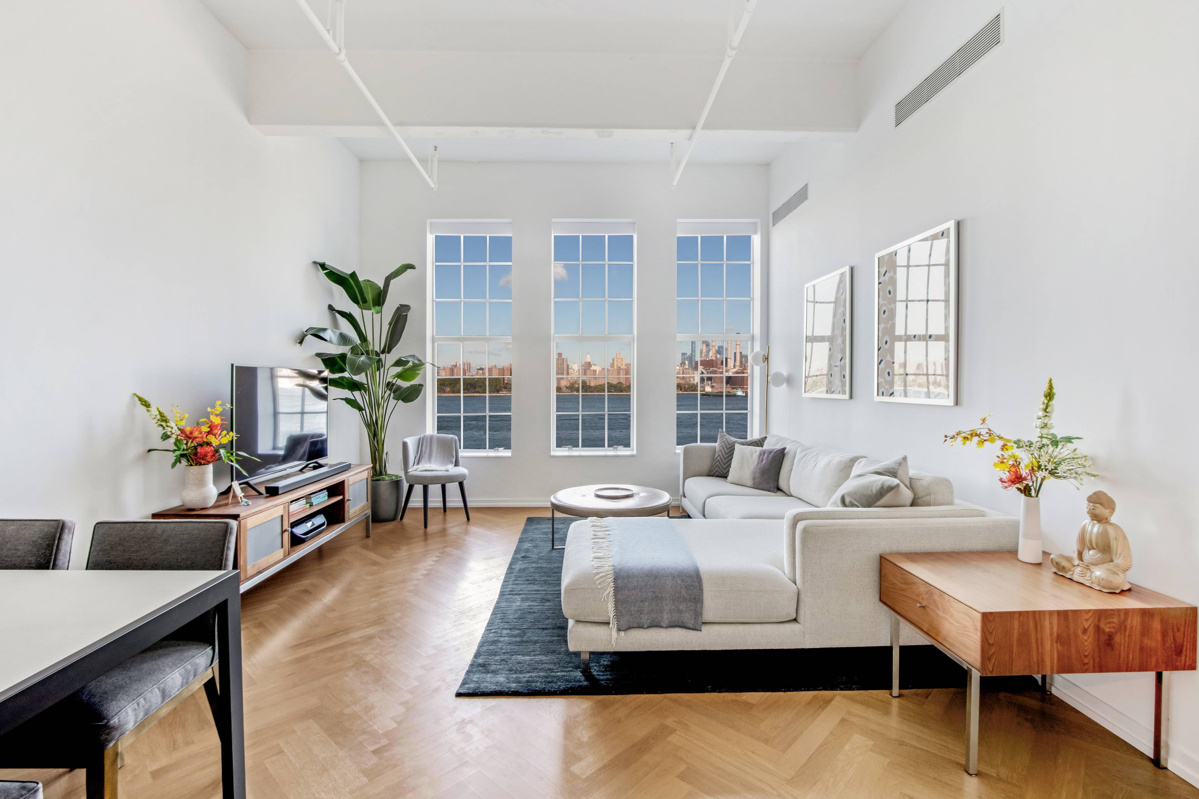 Rarely Available Manhattan Facing Three Bedroom Loft!